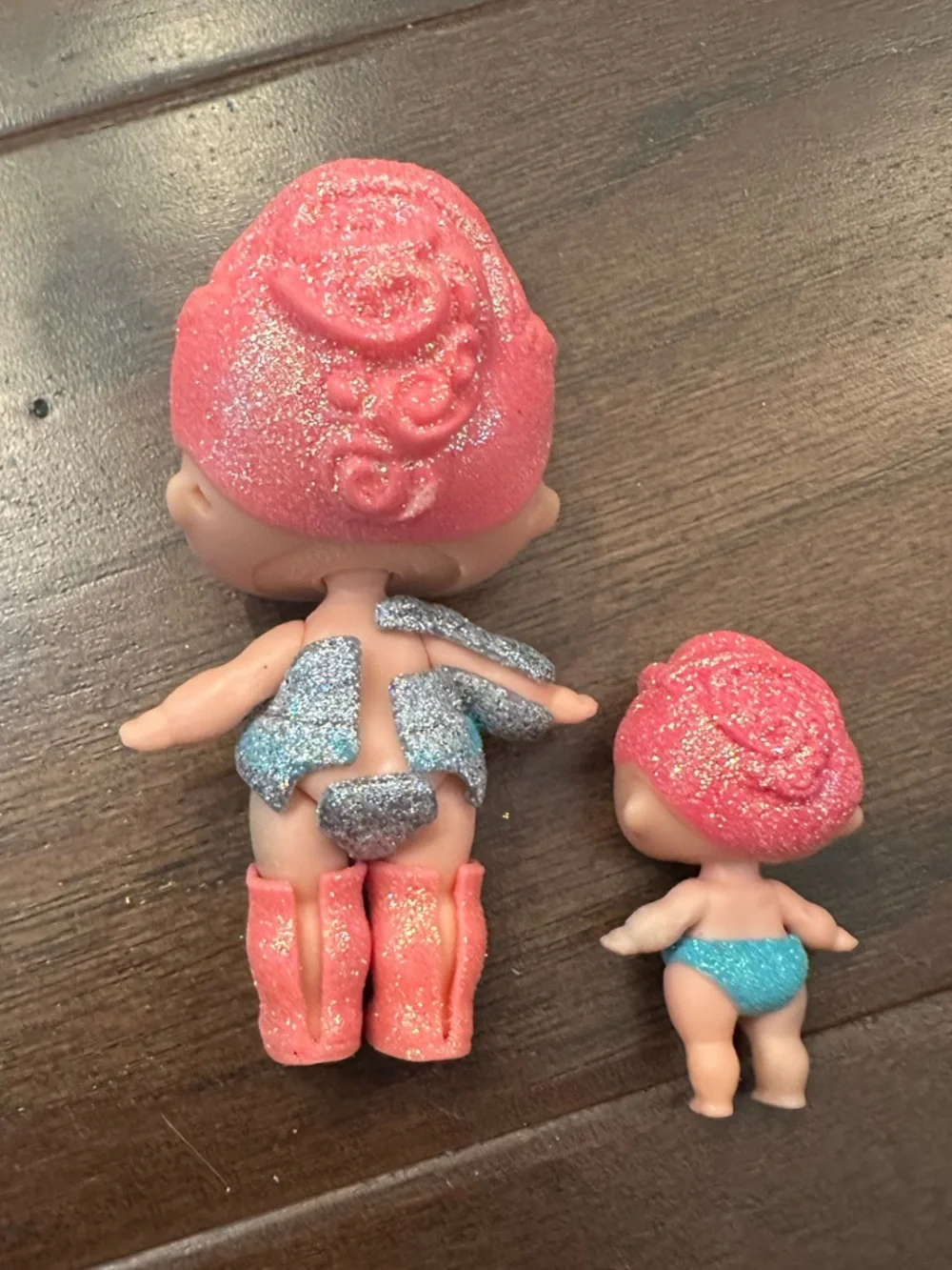 EUC L.O.L. Surprise! Pink Glitter Hair two Dolls with Aqua & Silver Outfits